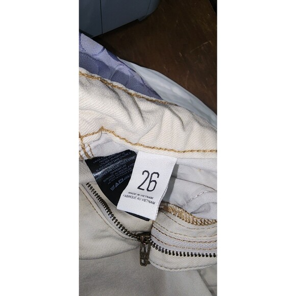 Urban Outfitters BDG Low Rise Tapered Moto Jean Size 26 Ivory Taper Wide Leg - Picture 7 of 7